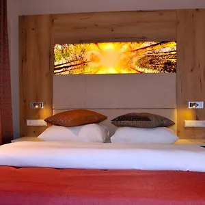 Und Restaurant 4*, Вальдкрайбург Германия